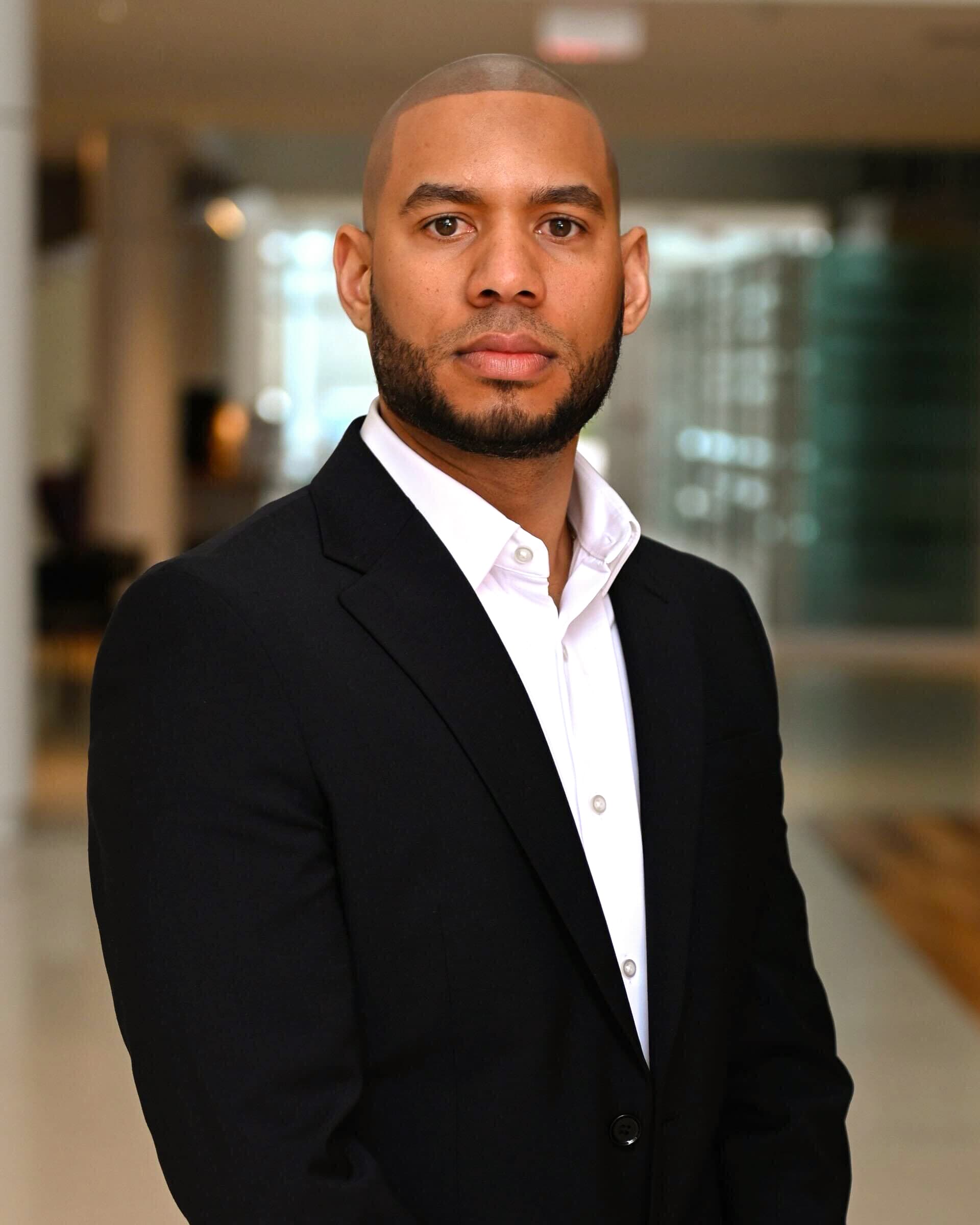 Jonathan M. Medrano, Buyer Specialist at Liriano Realty