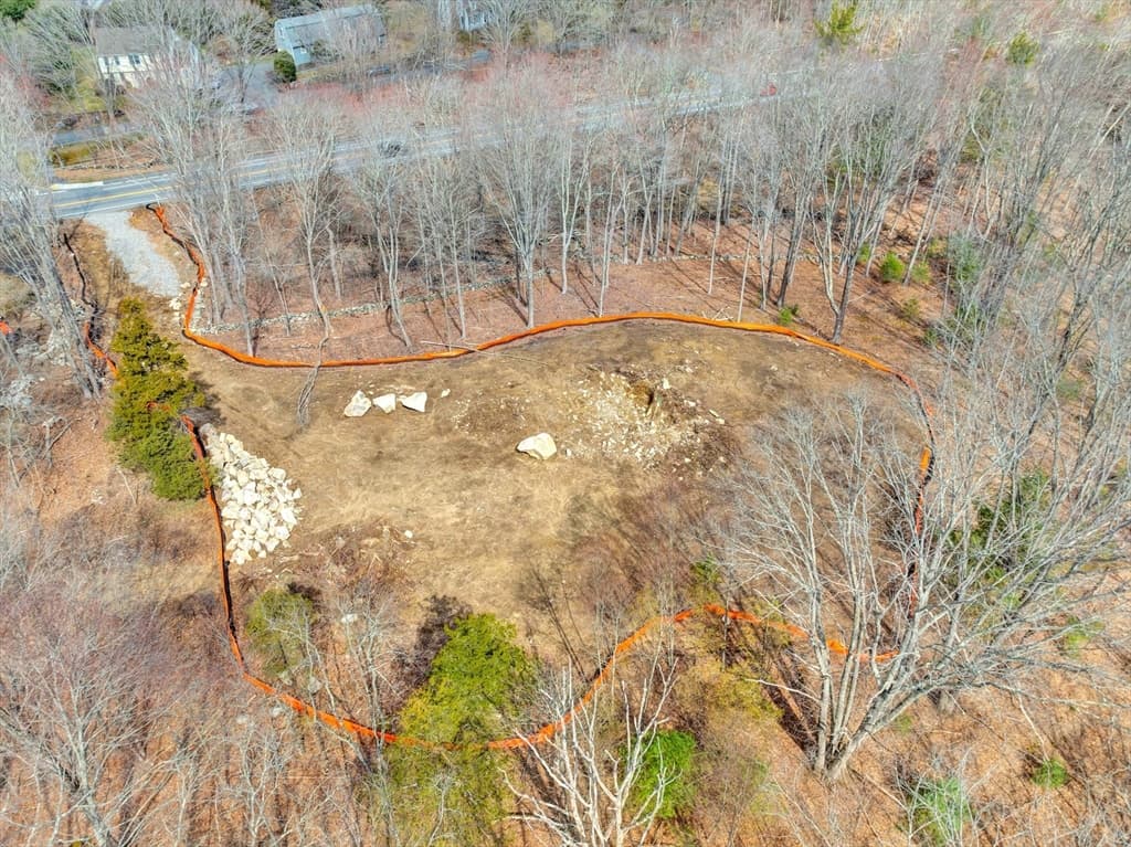 Terreno de 0 quartos em 1366 Washington Street, Holliston