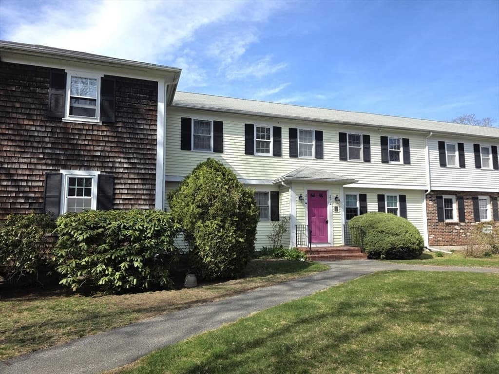 Condomínio de 2 quartos em 222 Buck Island Rd # 6, Yarmouth