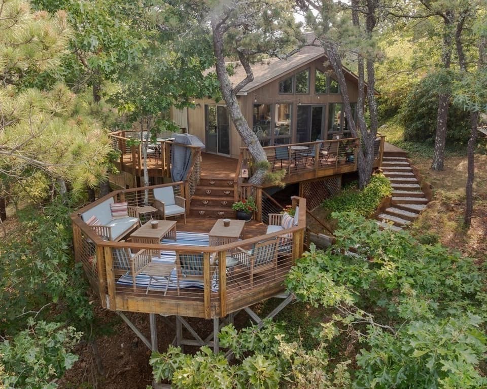 Casa Unifamiliar de 4 quartos em 9 Kinnikinnick Road, Truro