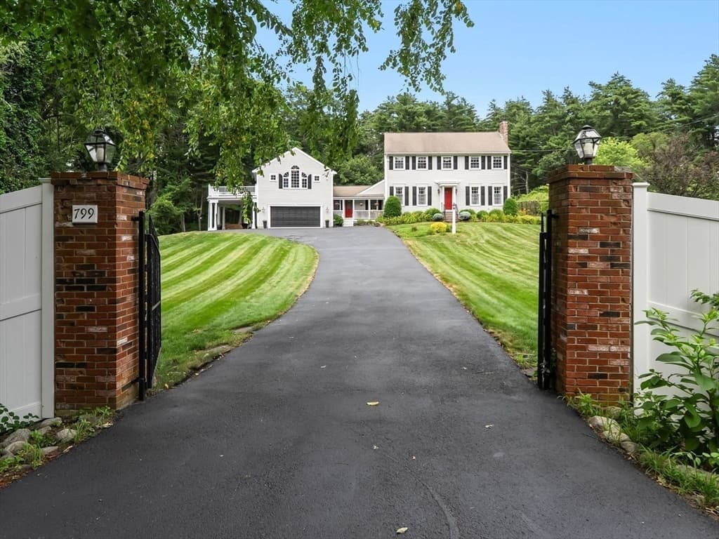 Casa Unifamiliar de 4 habitaciones en 799 Hanover St, Hanover