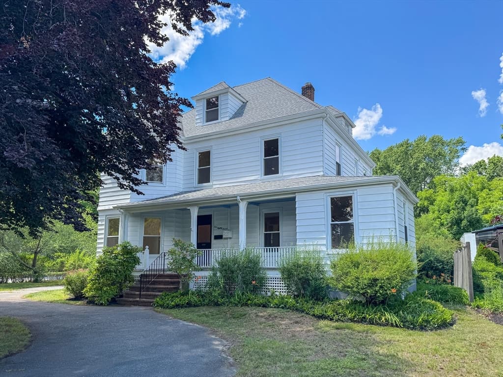 6-bed Single Family at 187 Humphrey St, Marblehead