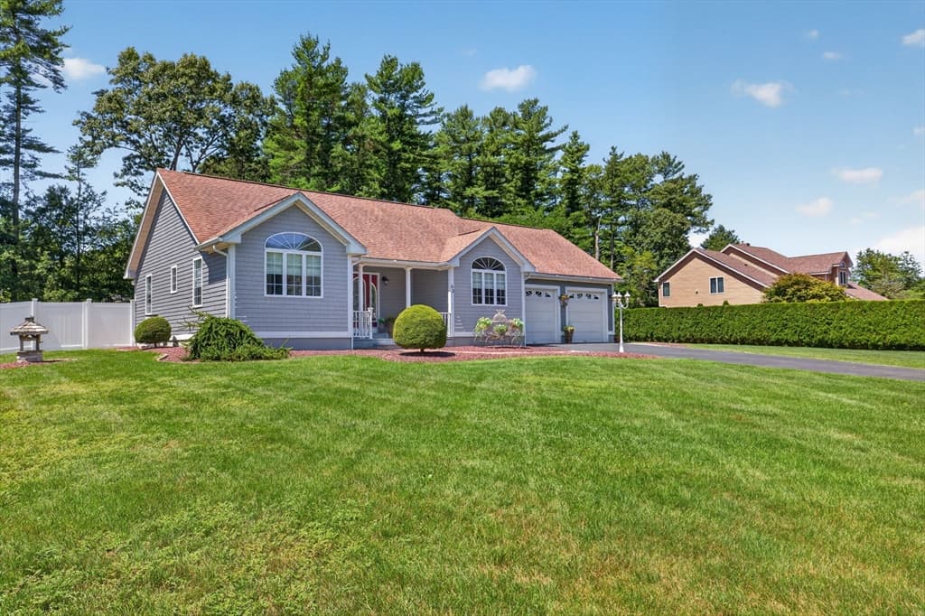 Casa Unifamiliar de 3 quartos em 63 Ansel White Dr, Acushnet