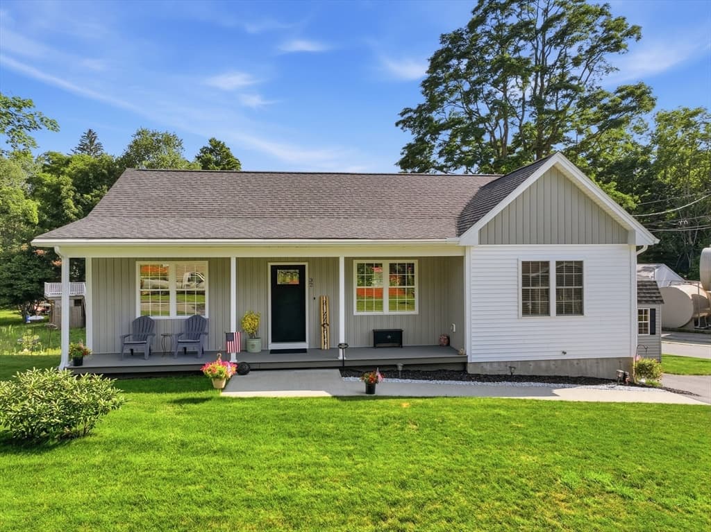 3-bed Single Family at 32 Nelson St, Warren