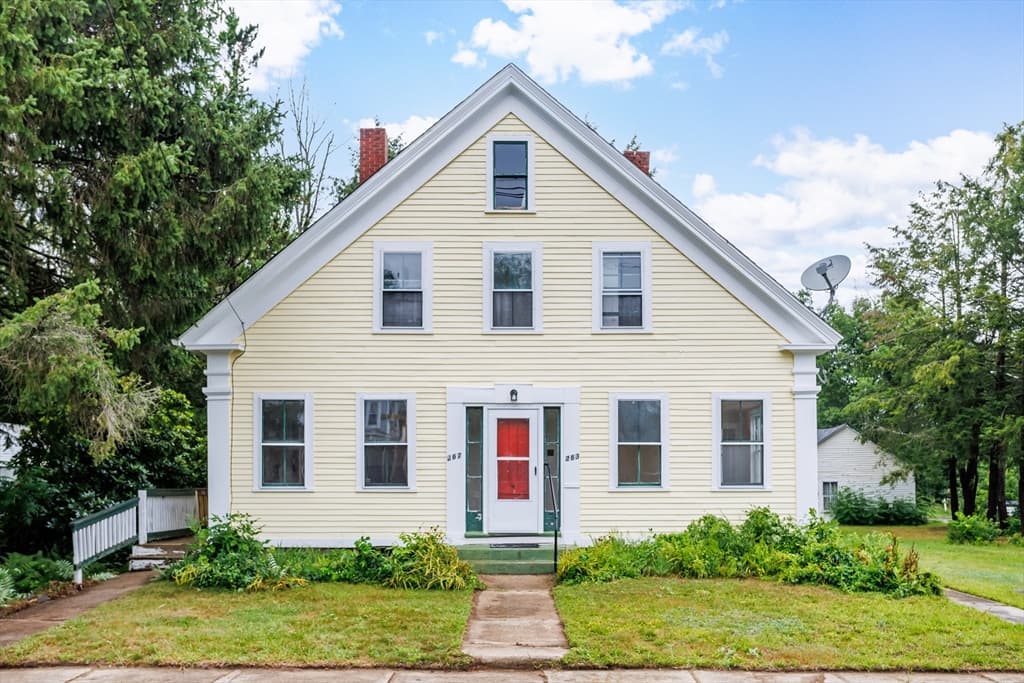 Multifamiliar de 6 quartos em 263 Front St., Winchendon