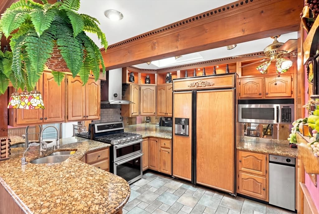 3-bed Single Family at 38 Eastman Ave, Swampscott