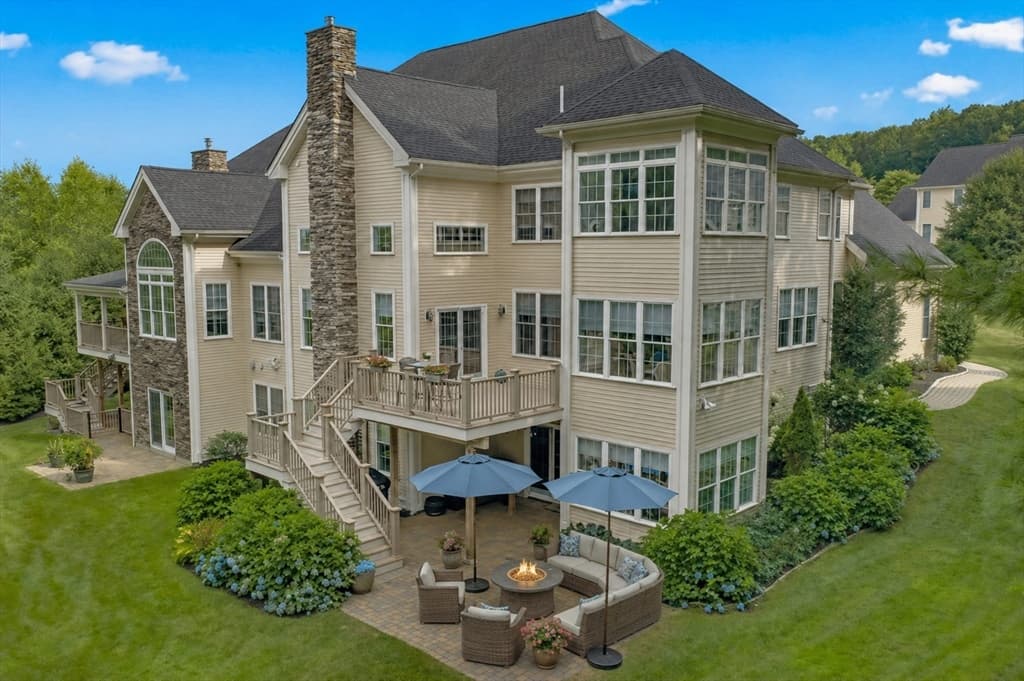 Condominio de 3 habitaciones en 16 Golf Ridge Dr # 16, Sutton