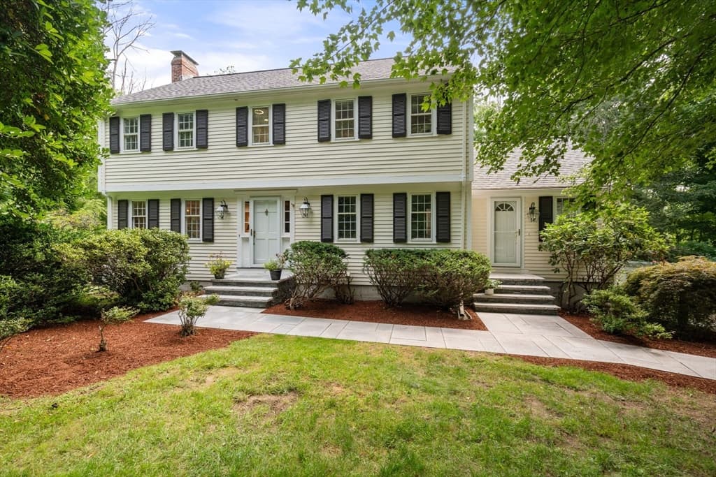 Casa Unifamiliar de 4 quartos em 25 Russett Hill Road, Sherborn
