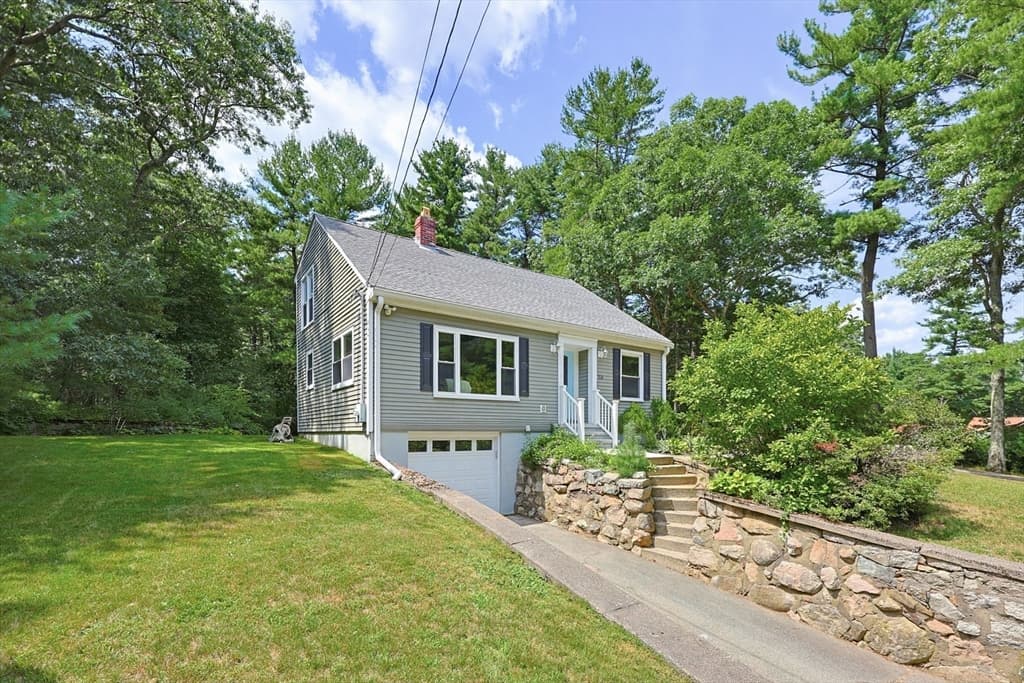 Casa Unifamiliar de 4 habitaciones en 324 Taunton St, Wrentham