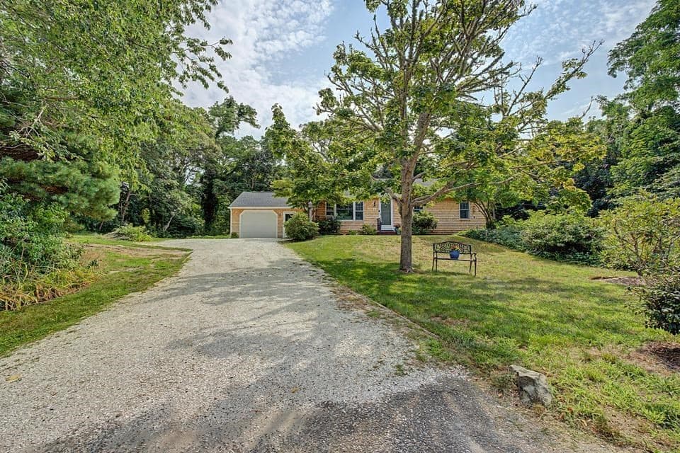 3-bed Single Family at 4 Susan Lane, Brewster