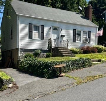3-bed Single Family at 10 Duke Street, Swampscott