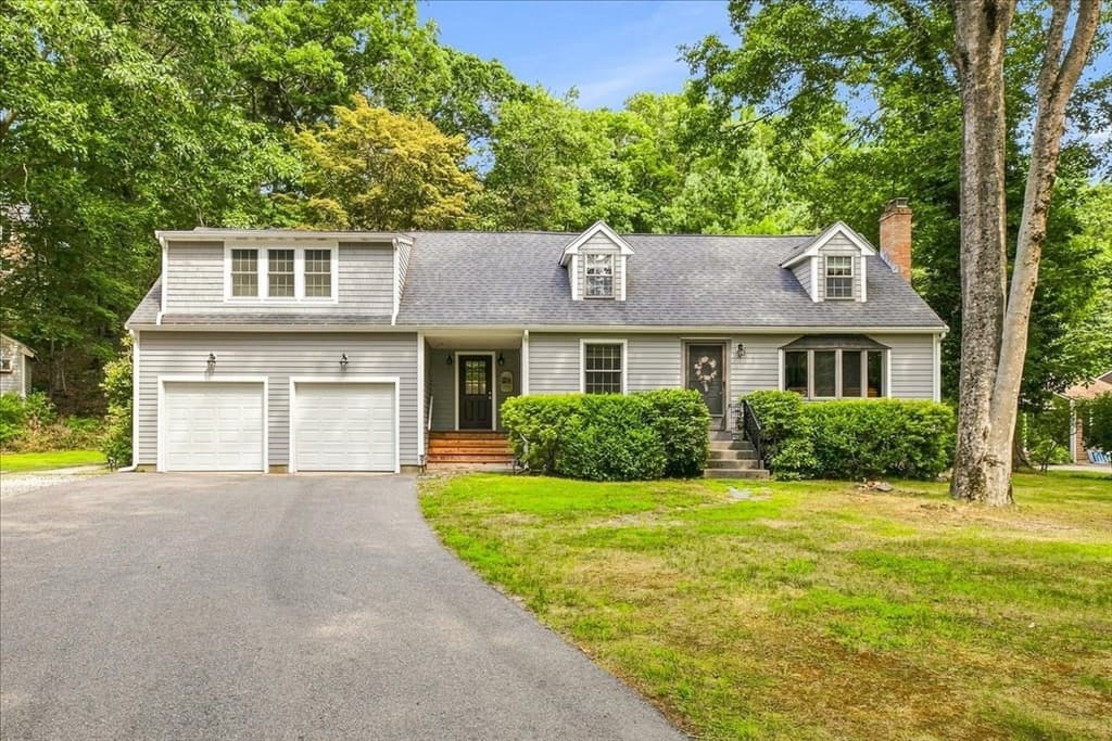 4-bed Single Family at 259 Water St, Hanover