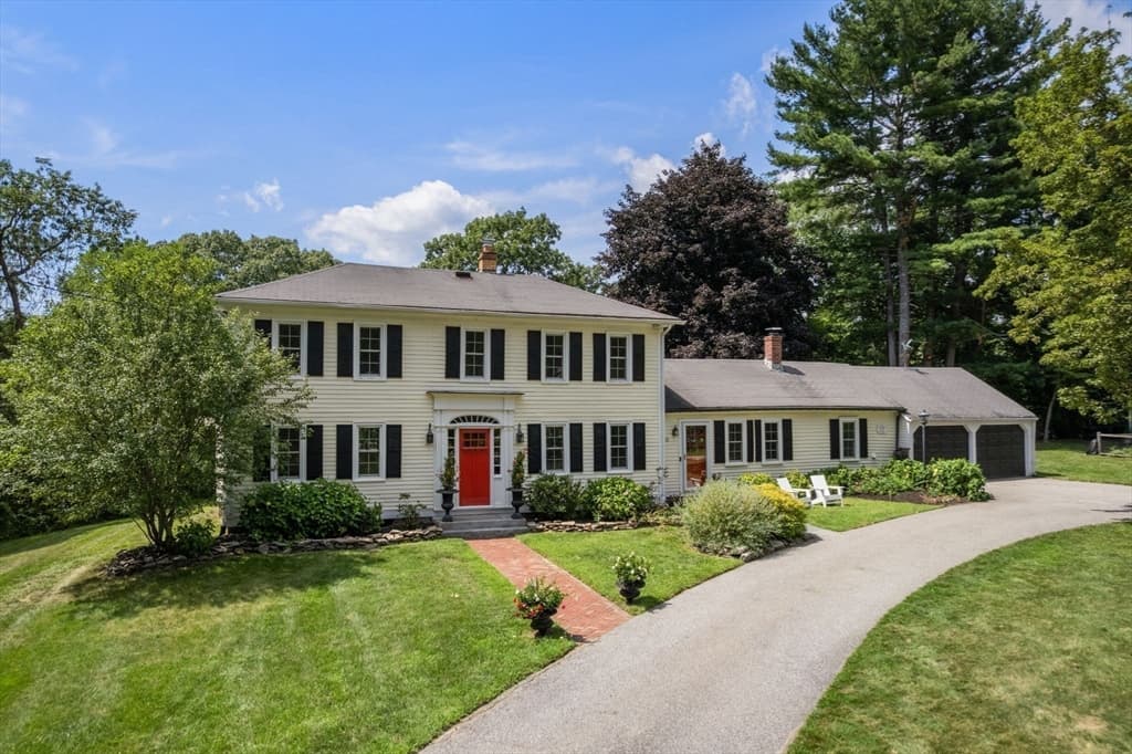 Casa Unifamiliar de 4 quartos em 320 Western Avenue, Sherborn