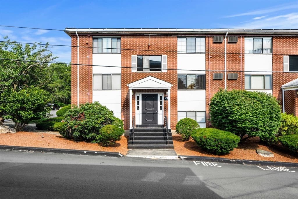 0-bed Condo at 10B Colonial Dr # 1B, Andover