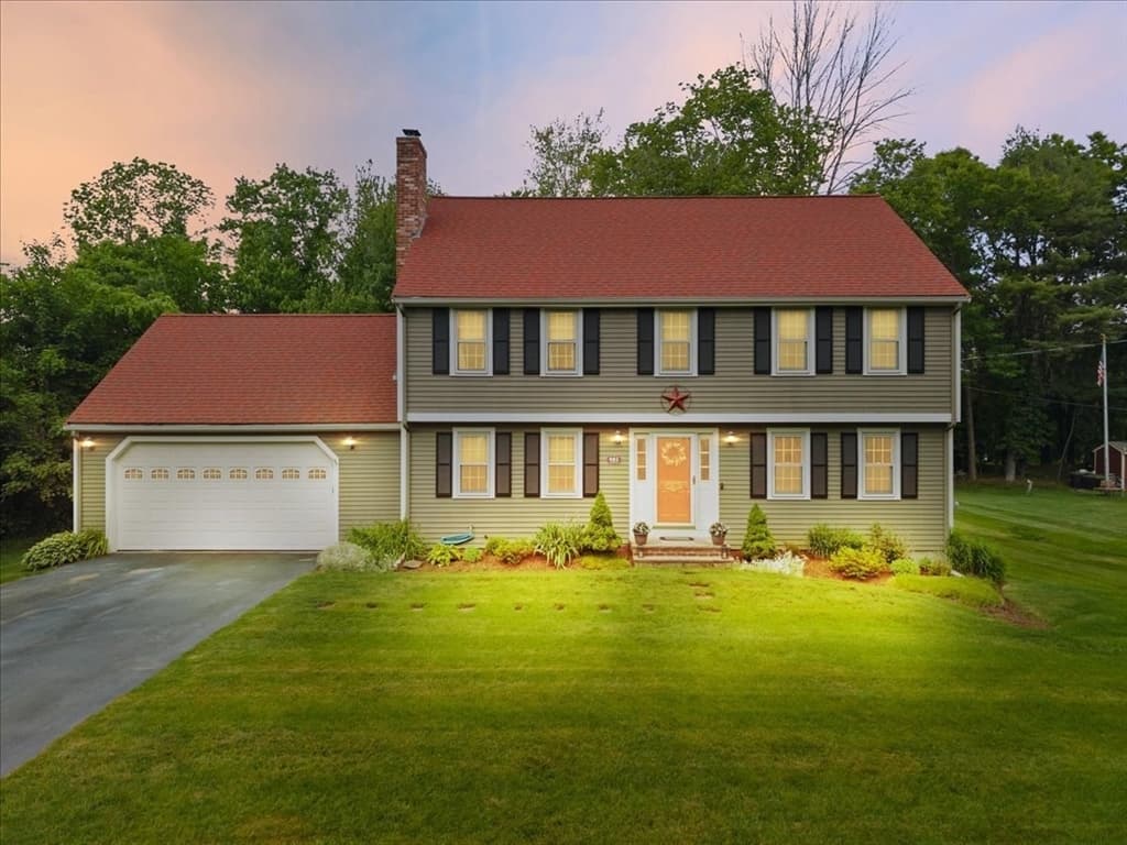3-bed Single Family at 461 Hodges St, Taunton