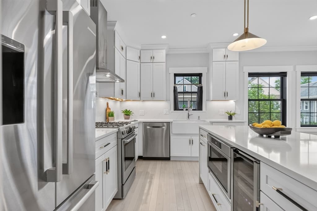 4-bed Single Family at 11 Lowell St, Arlington