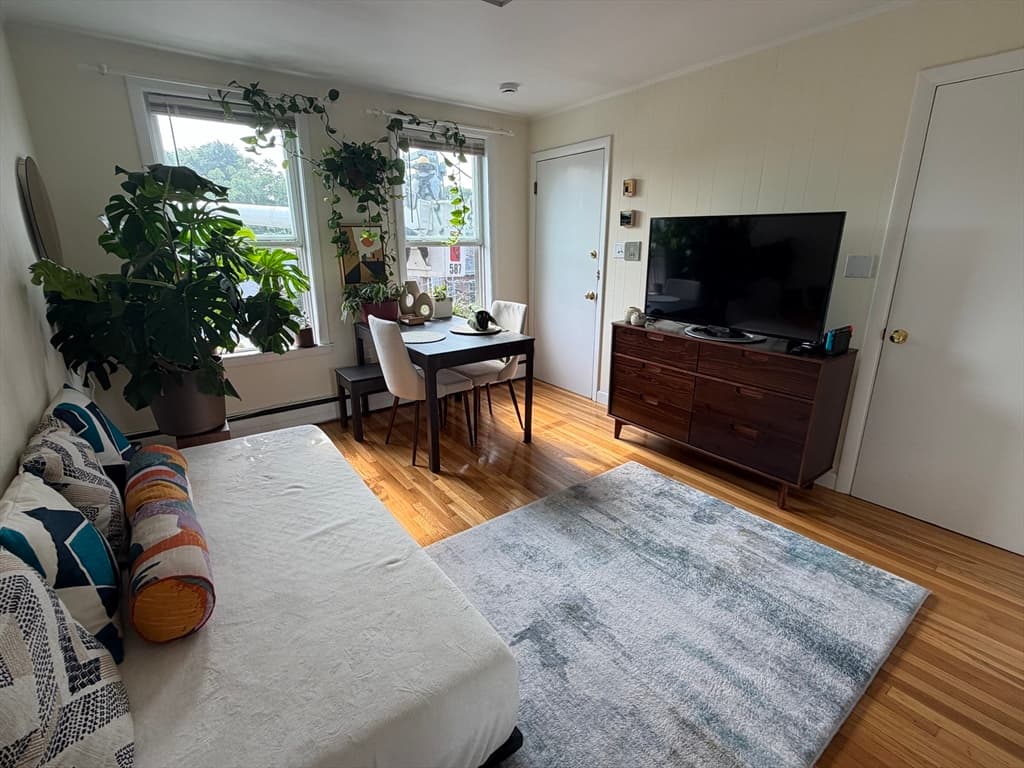 1-bed Condo at 67-69 Ellery Street # 6, Cambridge