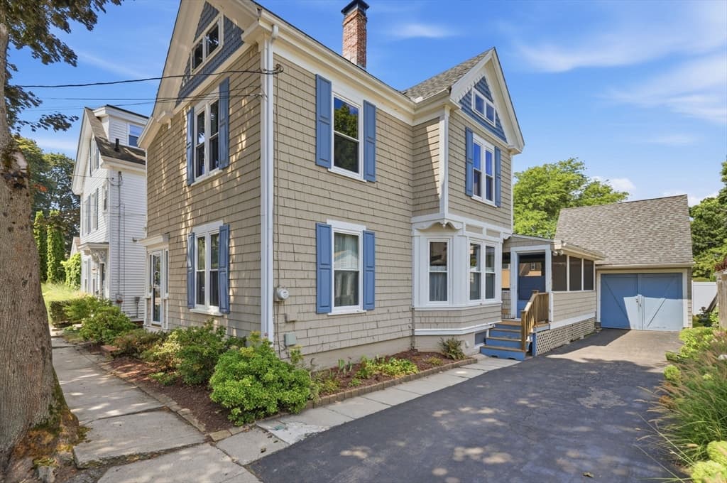Casa Unifamiliar de 3 quartos em 16 Collins St, Newburyport