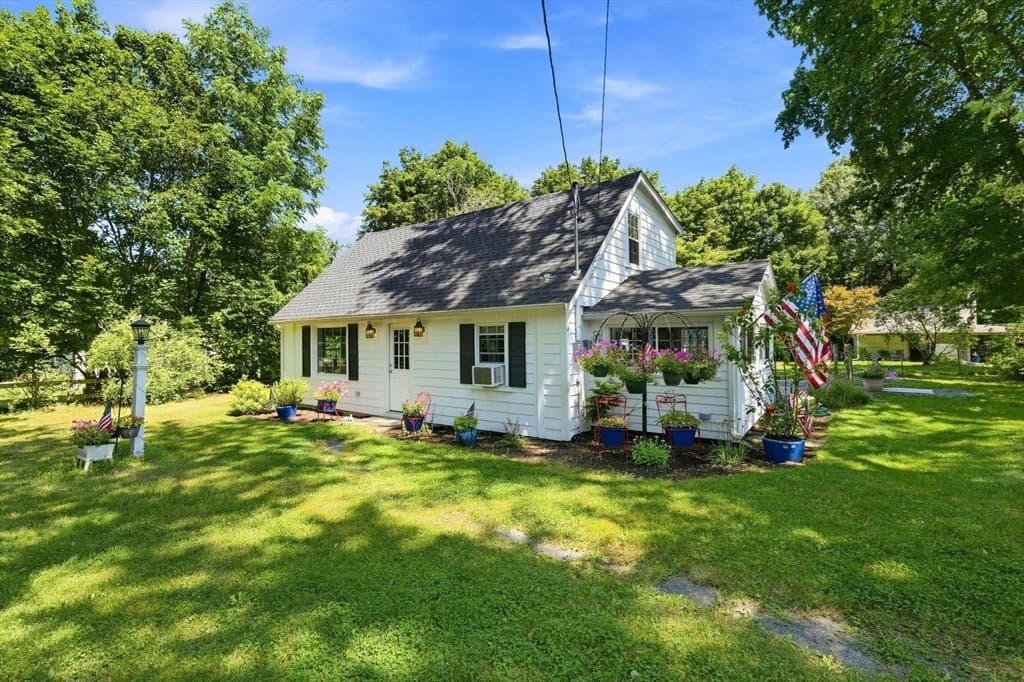 2-bed Single Family at 227 New St, Rehoboth