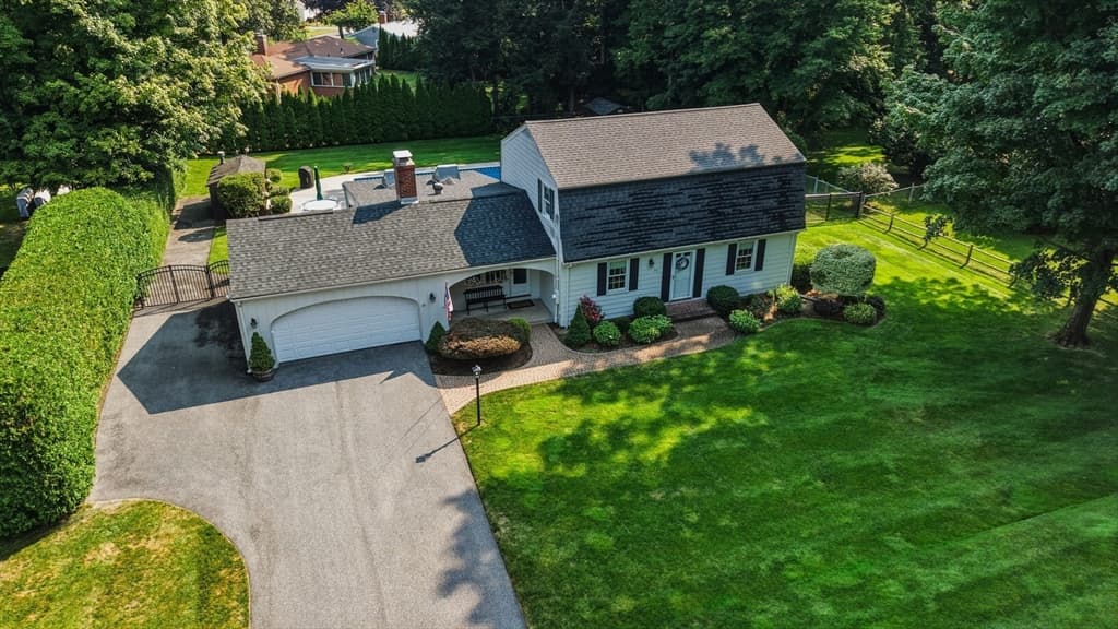 Casa Unifamiliar de 3 quartos em 71 Cedar Rd, Longmeadow
