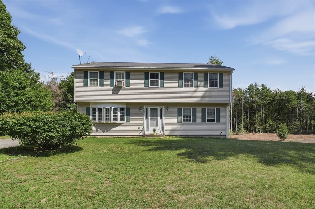 Casa Unifamiliar de 5 quartos em 144 Airport Road, Gardner