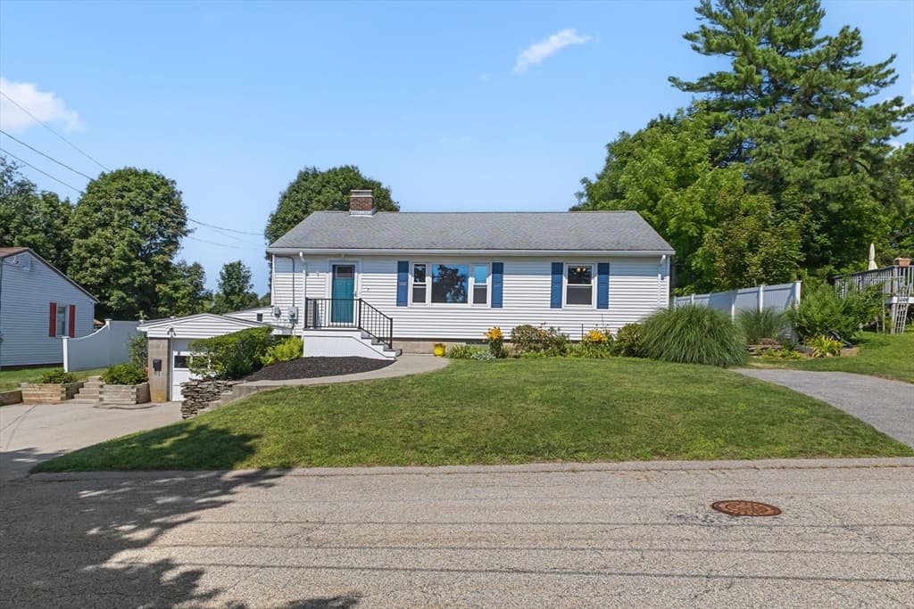 2-bed Single Family at 7 Simond St., Auburn