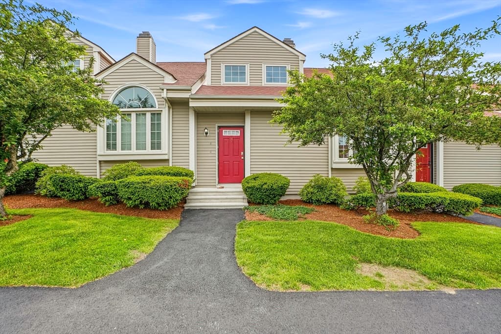 2-bed Condo at 237 South St # 6, Shrewsbury