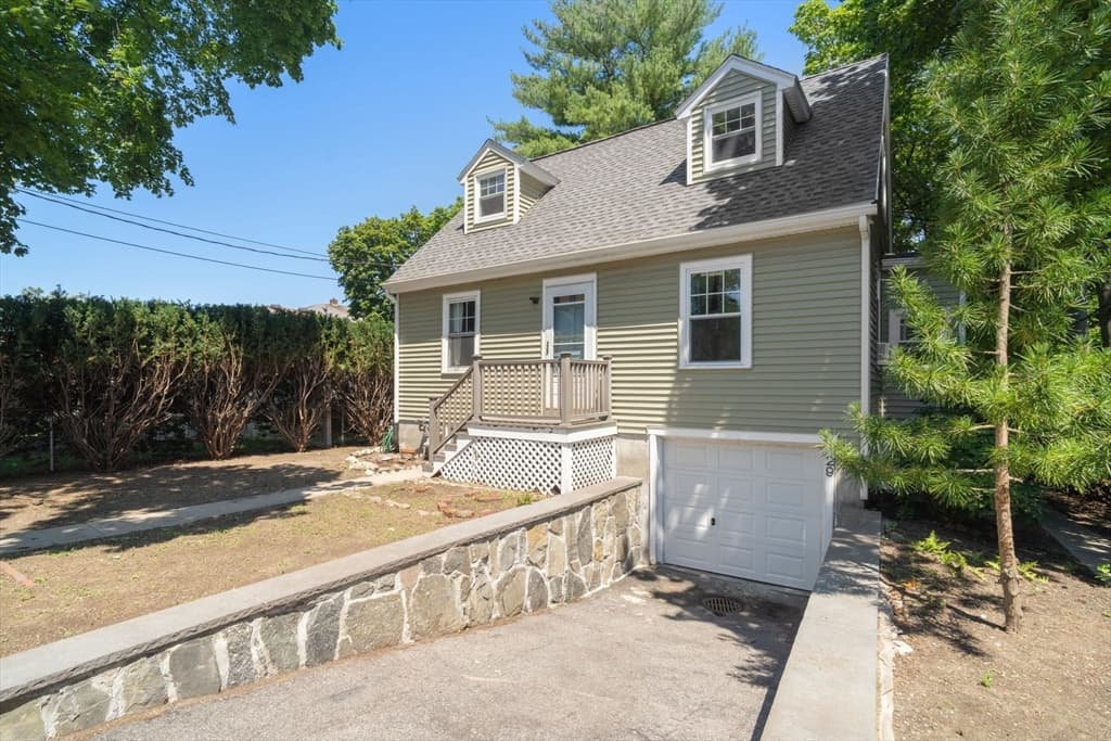 2-bed Single Family at 29 Laurel St., Arlington