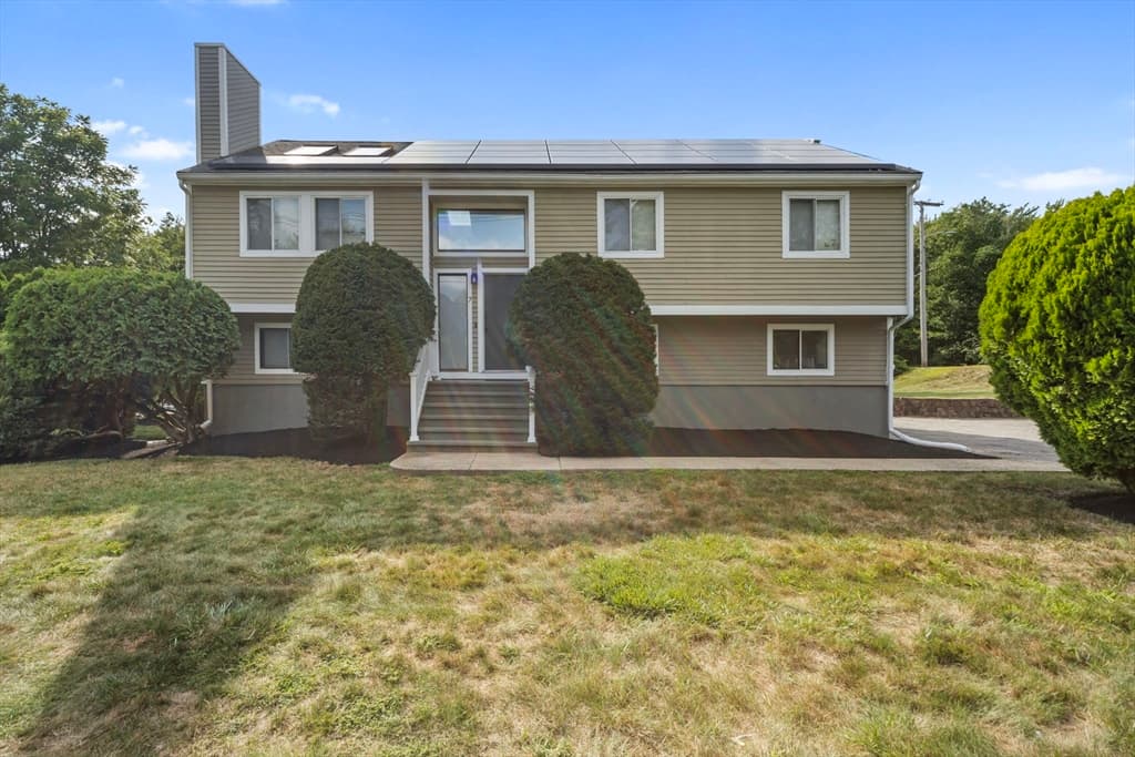 3-bed Single Family at 7 Cedar St, Ashland