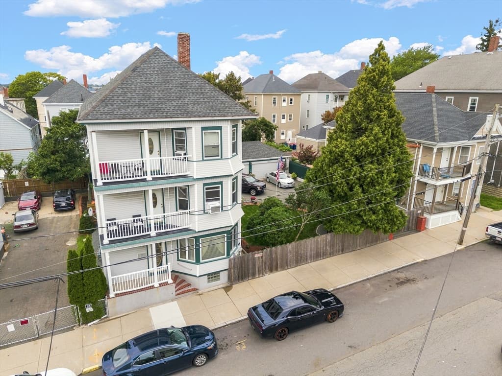 9-bed Multi-Family at 33 George St, New Bedford