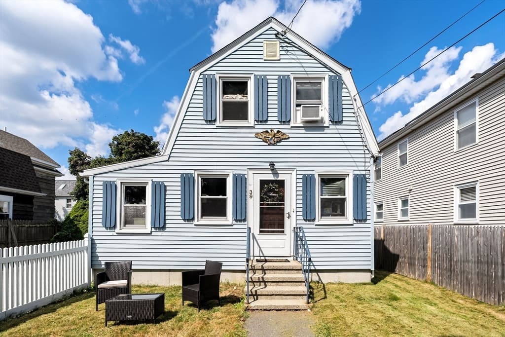 Casa Unifamiliar de 2 quartos em 39 Macy St, Quincy