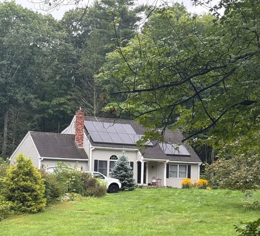 Casa Unifamiliar de 3 quartos em 1235 Eastford Rd, Southbridge