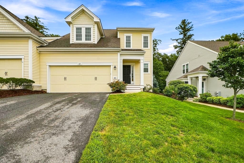 Condomínio de 2 quartos em 65 Brooksmont Dr # 15, Holliston