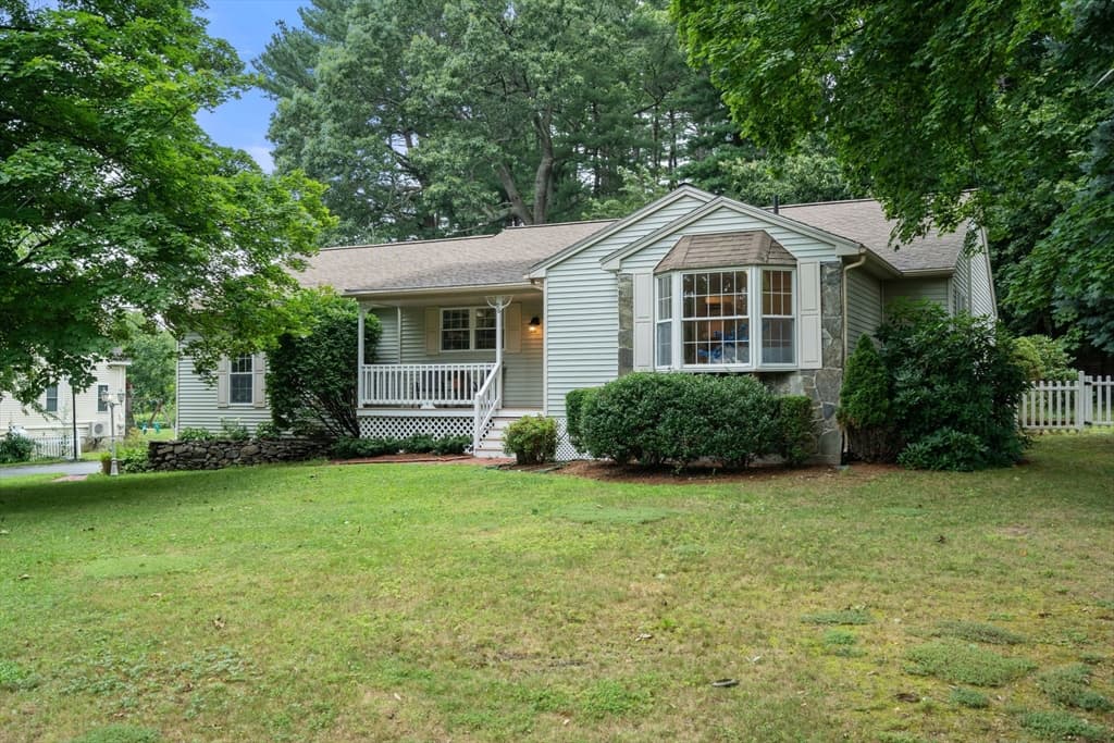 3-bed Single Family at 96 Grove, Shrewsbury