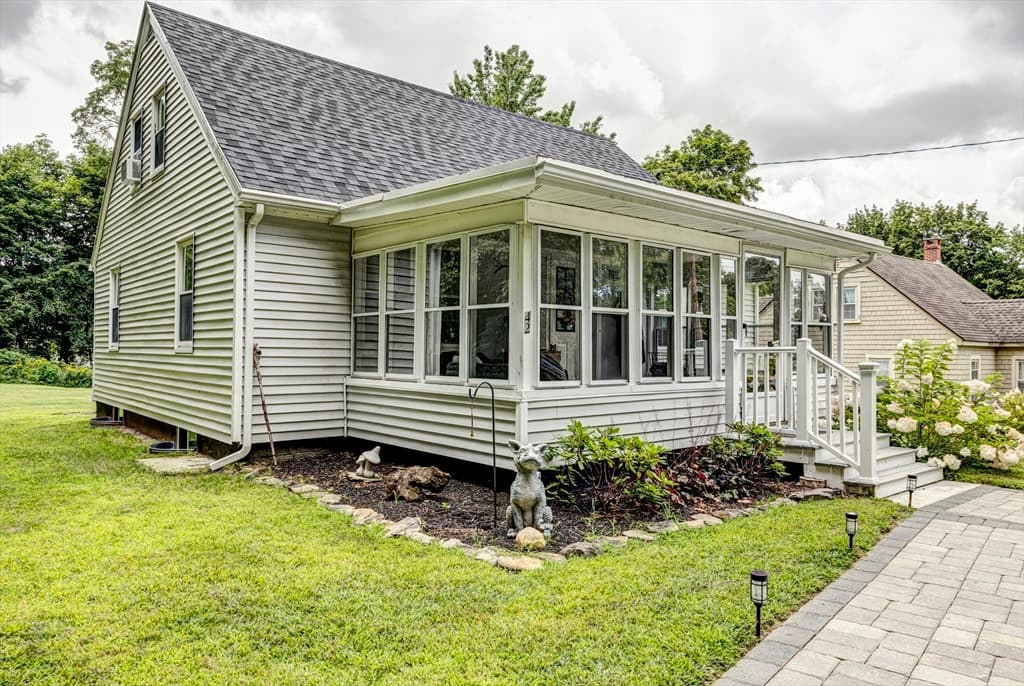 Casa Unifamiliar de 3 quartos em 42 Pleasant View Avenue, Lunenburg