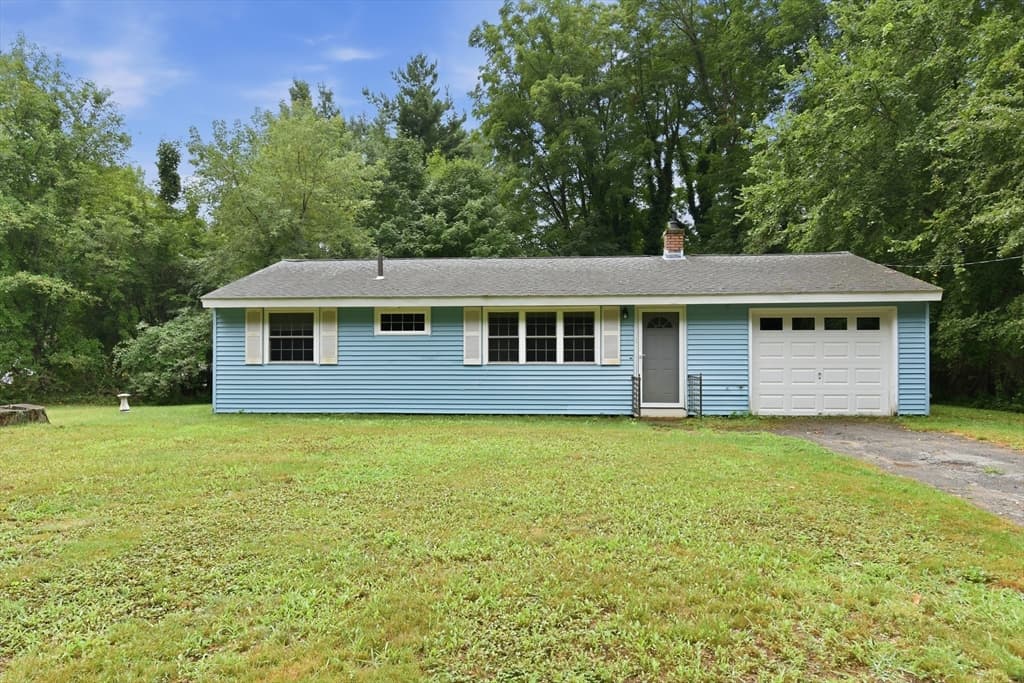 3-bed Single Family at 131 Goulding Street, Holliston