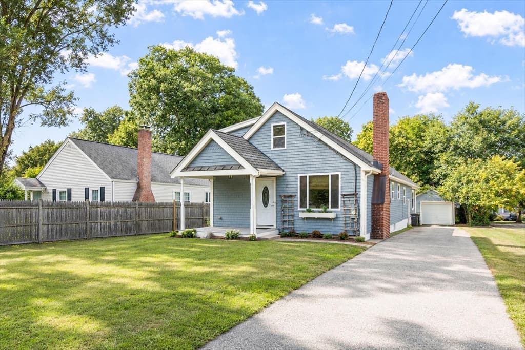 3-bed Single Family at 11 Magnolia St, Framingham