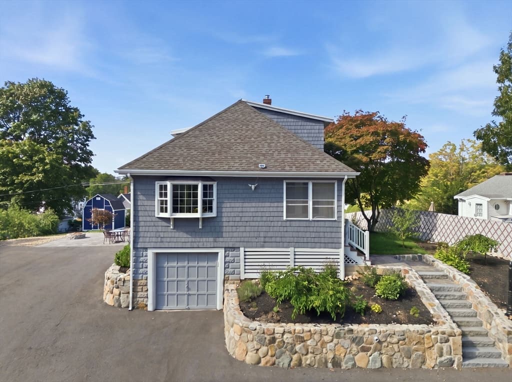 Casa Unifamiliar de 4 quartos em 5 High St, Saugus
