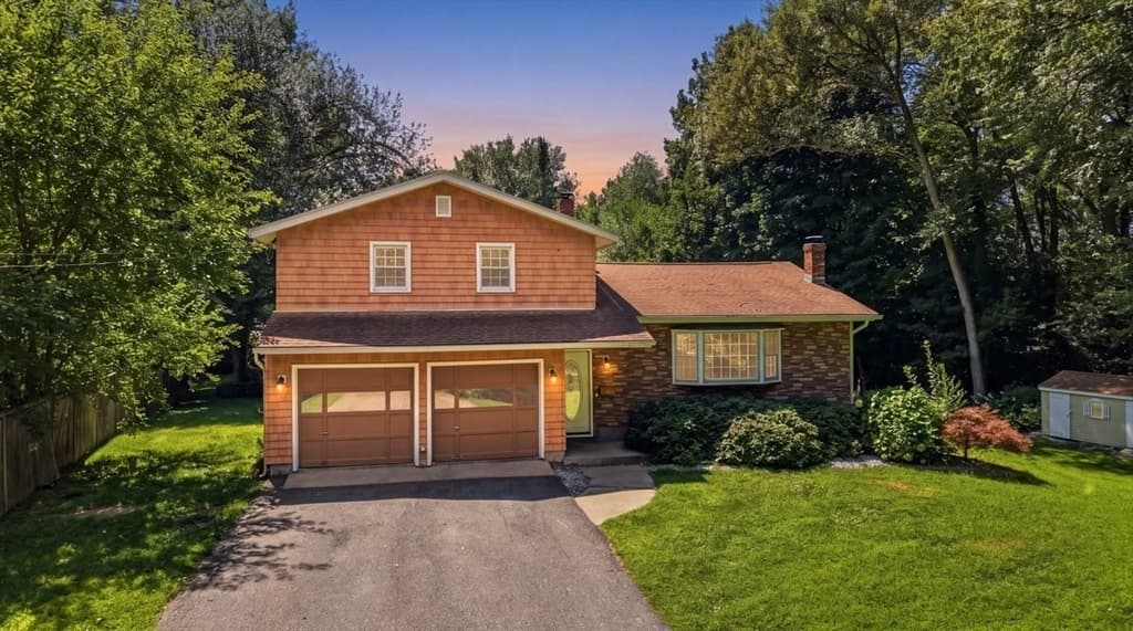 3-bed Single Family at 1 Corey St, Agawam