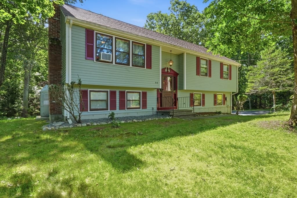 3-bed Single Family at 64 Marshall St, Holliston