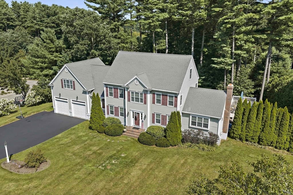 Casa Unifamiliar de 4 quartos em 49 Lantern Ln, Pembroke