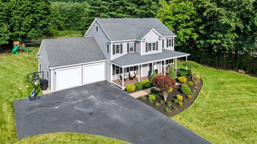 4-bed Single Family at 492 Sumner St, Stoughton