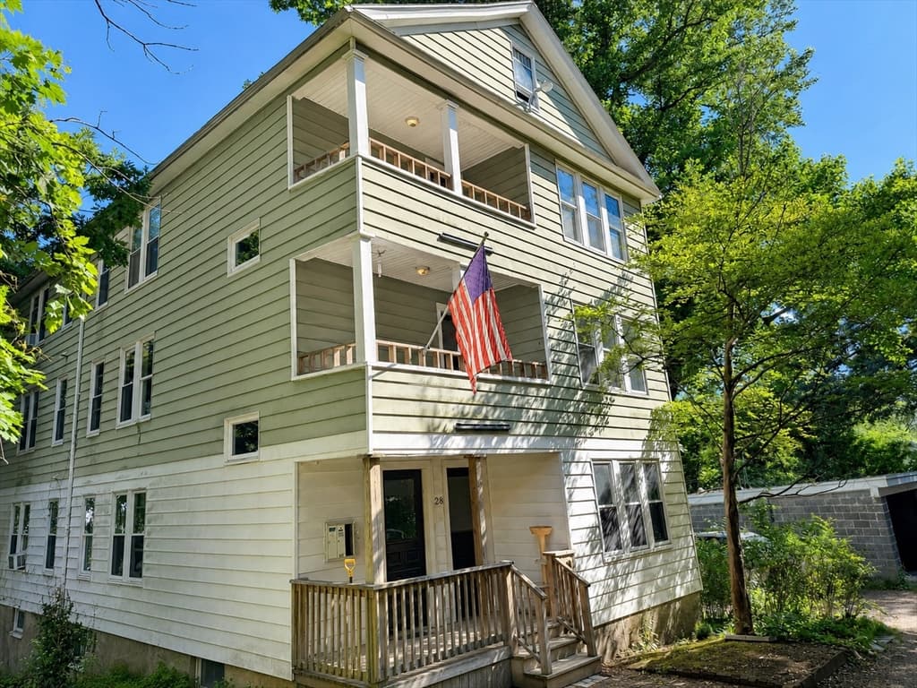 9-bed Multi-Family at 28 Gediminas St, Worcester