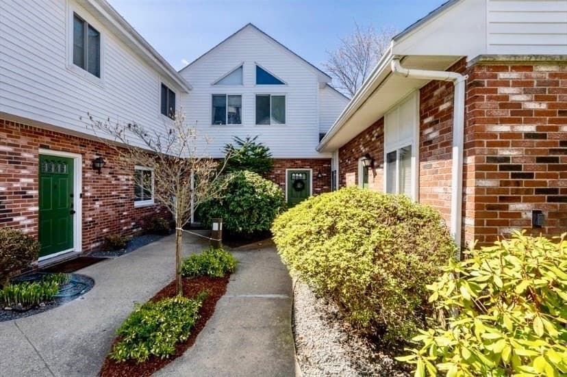 Condomínio de 1 quartos em 233 Lake St # D, Weymouth
