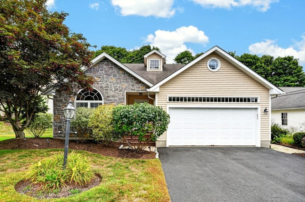 2-bed Condo at 6 Haven Way # 6, Ashland