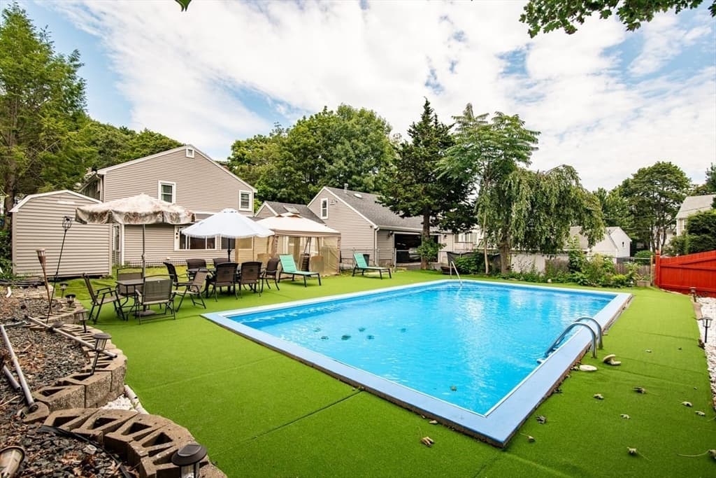4-bed Single Family at 52 Burpee Road, Swampscott