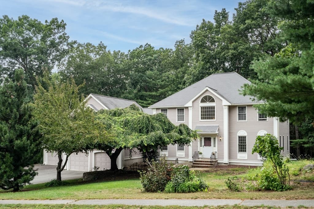 Casa Unifamiliar de 4 quartos em 4 Crestview Rd, Bedford