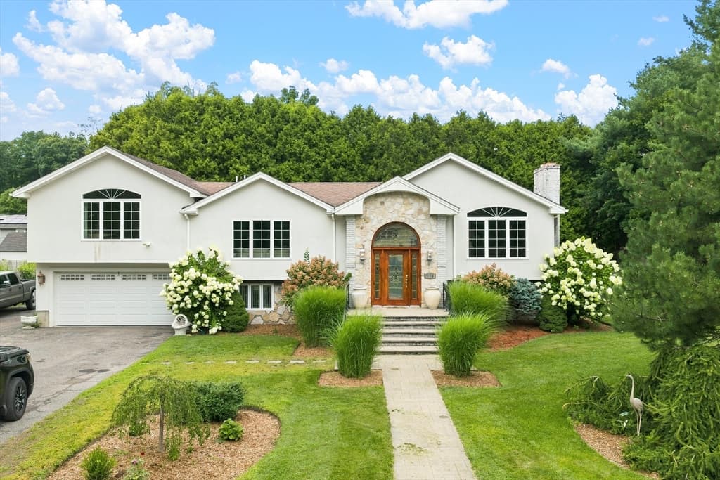 Casa Unifamiliar de 4 quartos em 1298 Rebecca Rd, Dighton