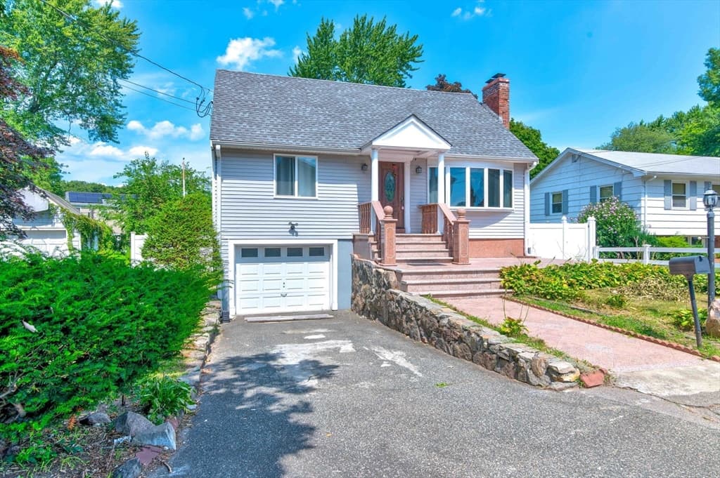 4-bed Single Family at 63 Dickerman Ln, Braintree
