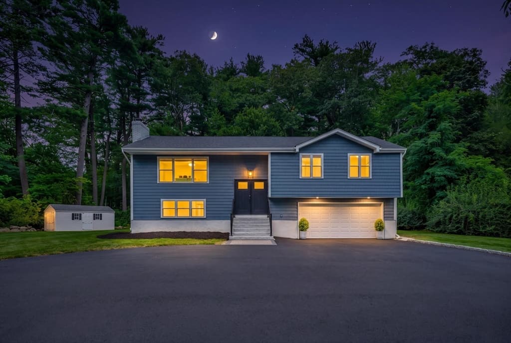 3-bed Single Family at 8 Willowdale Dr, Lynnfield